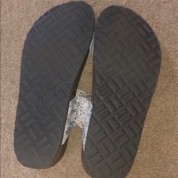 Mountain Sole size 9 snakeskin slip on sandals - Picture 6 of 8